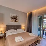 Hotel apartamentowy Folies Corfu Town Alepou