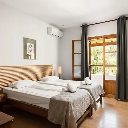 Folies Corfu Town 아파트호텔 3*