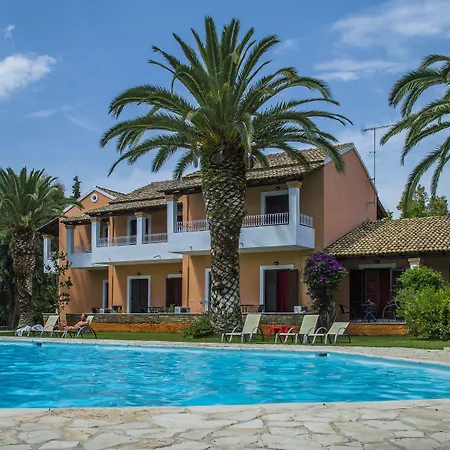 Folies Corfu Town アパートホテル