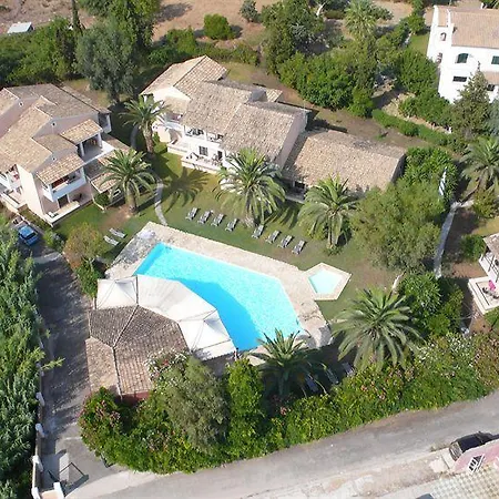 Folies Corfu Town 아파트호텔 3*