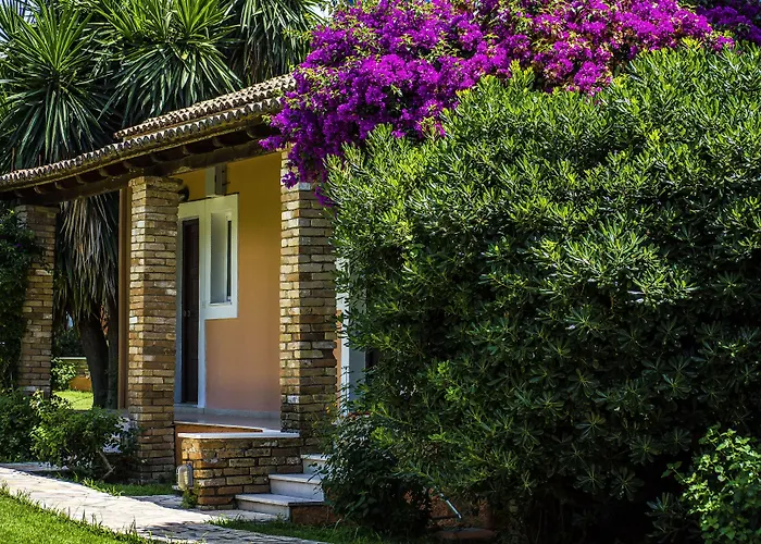 Ξενοδοχείο με διαμερίσματα Folies Corfu Town Αλεπού