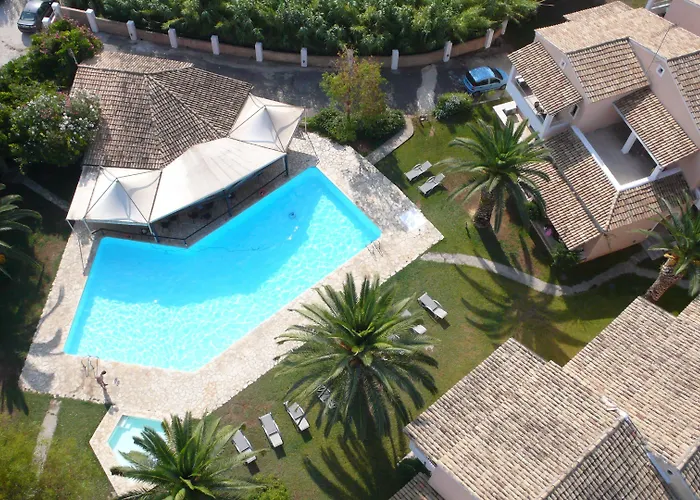 Folies Corfu Town Ξενοδοχείο με διαμερίσματα 3*